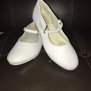 TAP DANCING SHOES